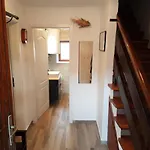 Сasa de vacaciones Family Friendly House With A Parking Space Nerezine, Losinj - 17984