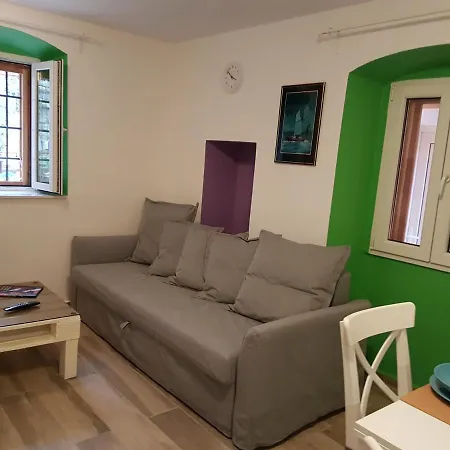 Family Friendly House With A Parking Space Nerezine, Losinj - 17984 *