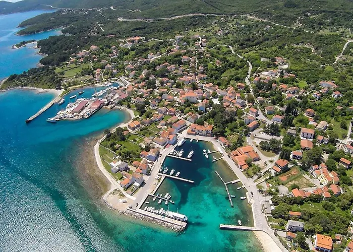 Family Friendly House With A Parking Space Nerezine, Losinj - 17984