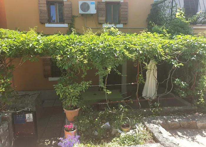 Family Friendly House With A Parking Space Nerezine, Losinj - 17984 * Nerezine