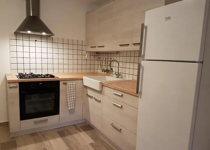 Ferienhaus Family Friendly House With A Parking Space Nerezine, Losinj - 17984